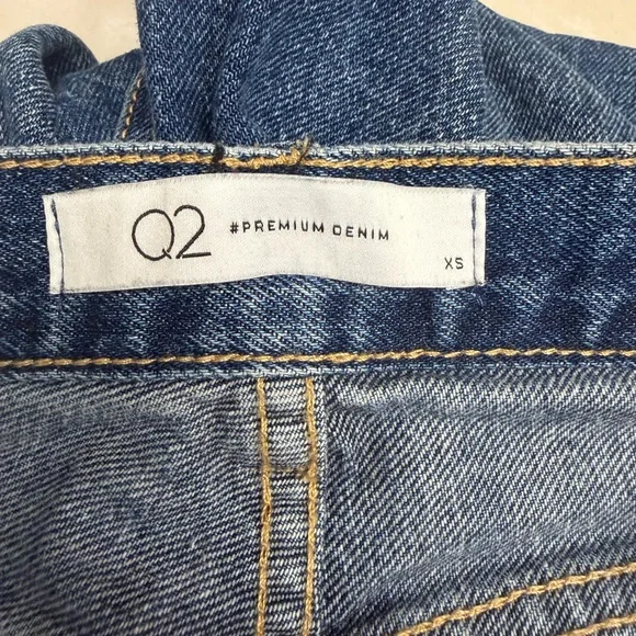 Q2 Premium High Waisted Loose Fit Jeans‎ - Picture 5 of 5